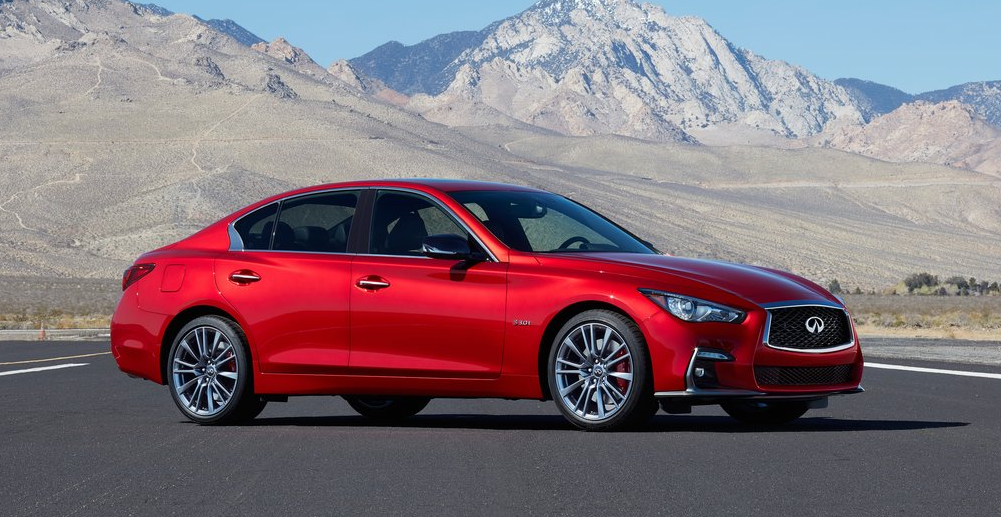 Infiniti’nin 2018 yenilikleri Infiniti Q50: Infiniti'nin 2018 yenilikleri