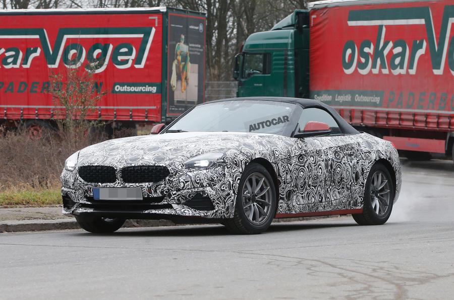 Yeni BMW Z4 casus kameralara yakalandı!