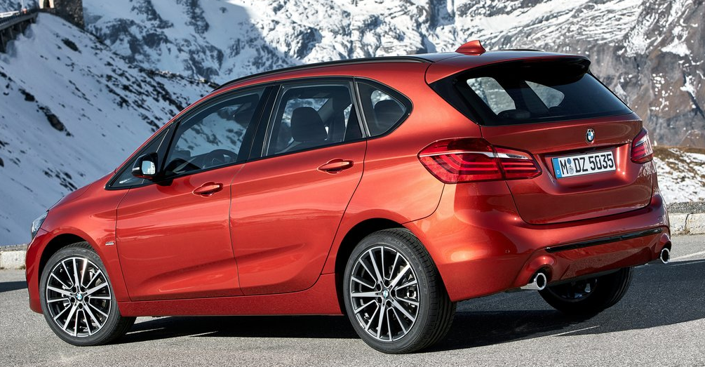BMW 2 Serisi Active Tourer Arka Görünüm