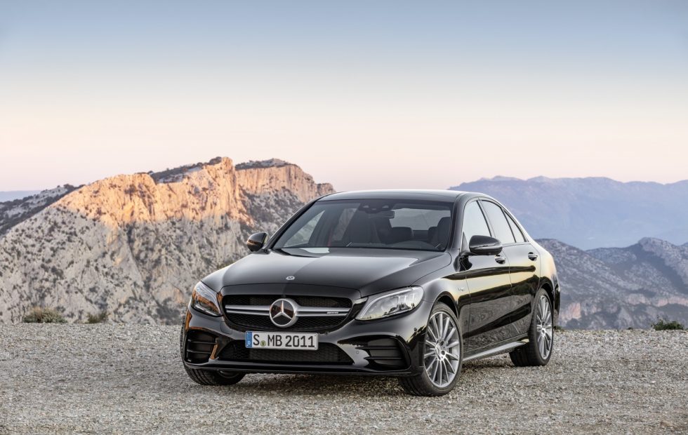 2019 Mercedes AMG C 43 artık daha güçlü