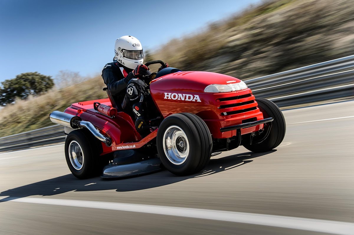 Honda’dan 189 beygirlik çim biçme makinesi!