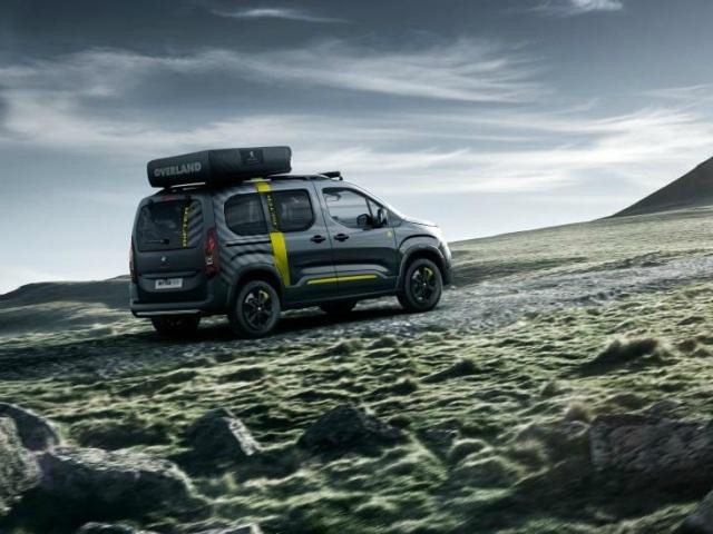 Peugeot Rifter 4x4 Concept Arka Görünüm