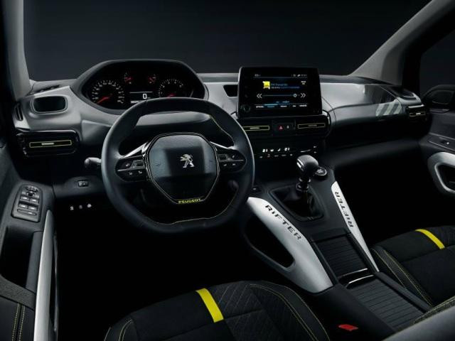 Peugeot Rifter 4x4 Concept İç Tasarım