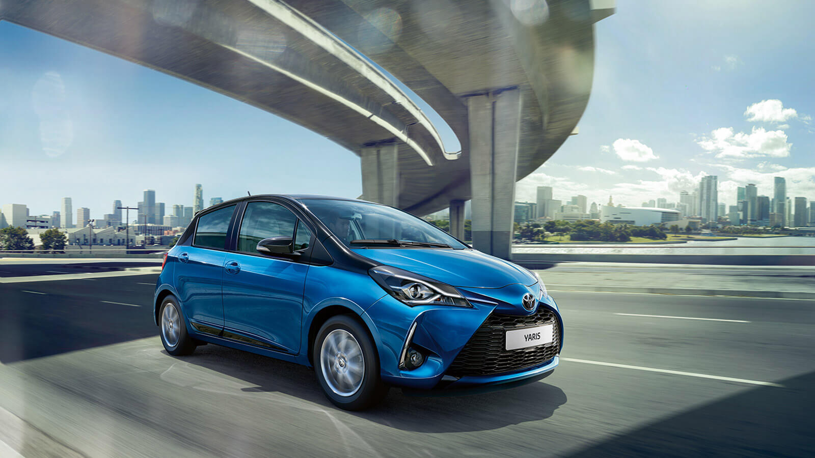 Toyota Yaris Hybrid X-Trend