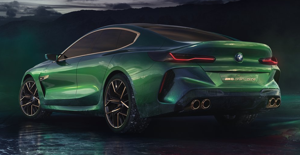 BMW M8 Gran Coupe arka görünümü