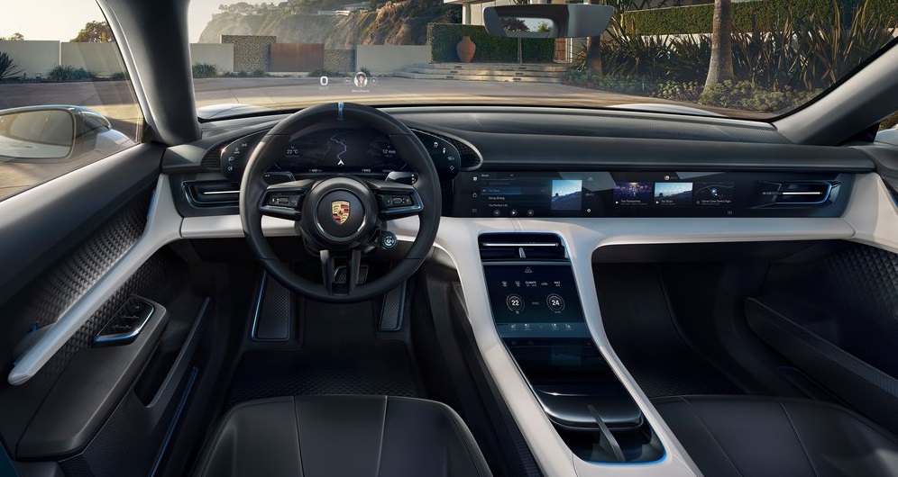Porsche Mission E-Cross Turismo Ön Konsol