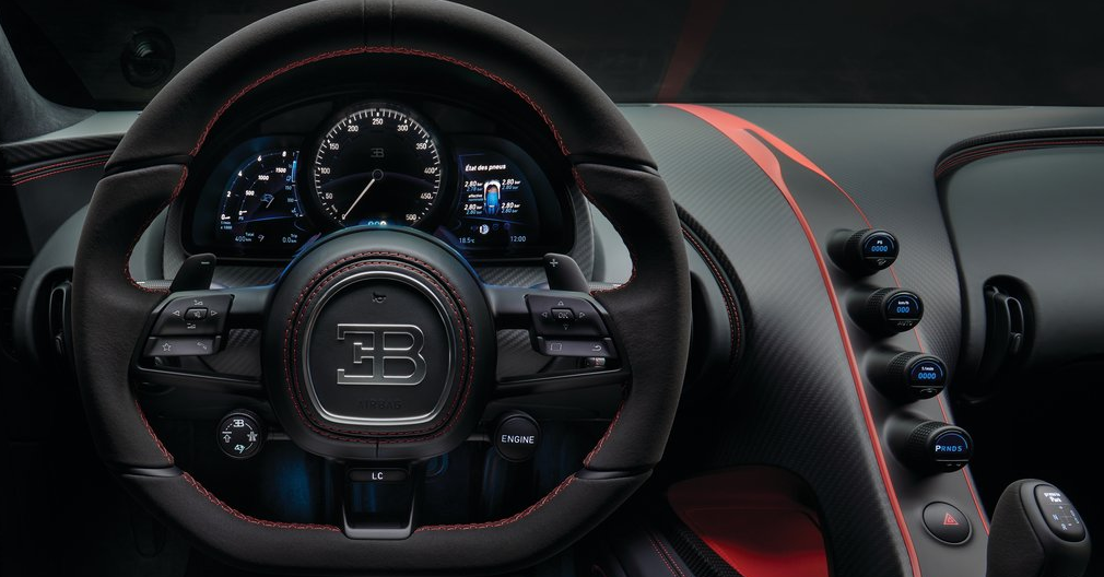Yeni Bugatti Chiron Sport Ön Konsolu