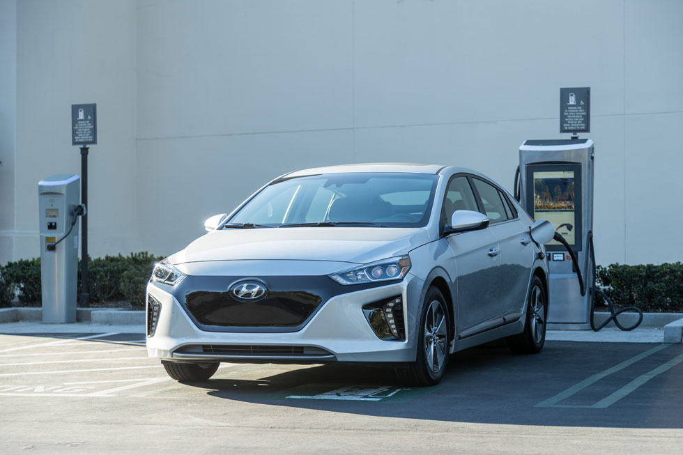 2019 Hyundai Ioniq’in eğlence ve sürüş asistanı sistemleri yenilendi