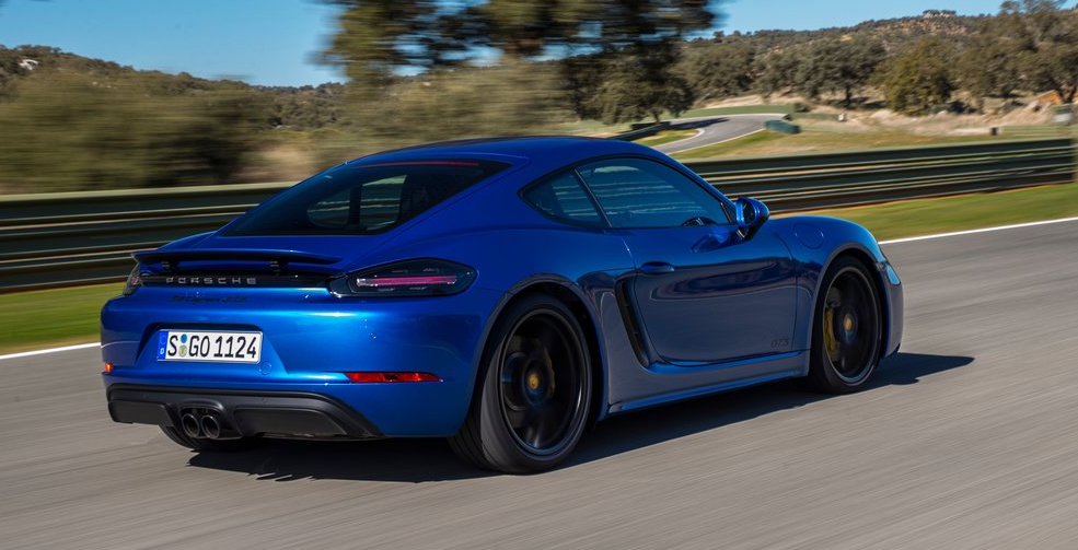 Porsche 718 Cayman GTS Arka Görünümü
