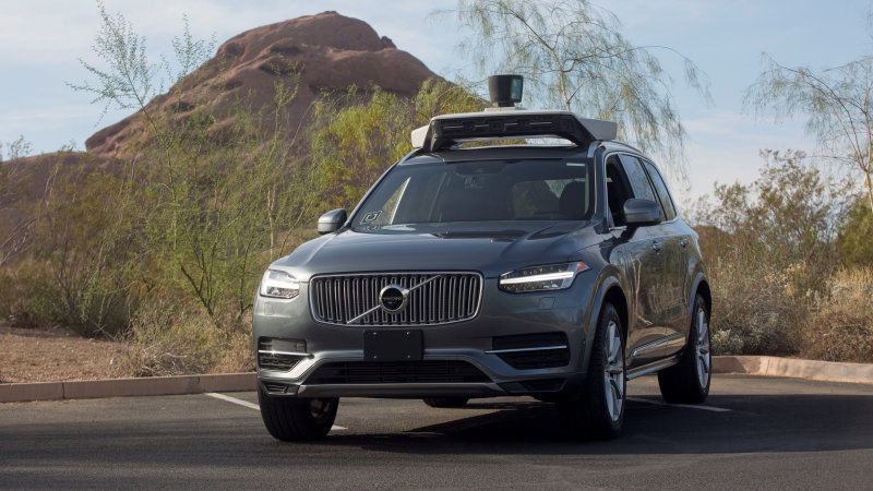 Uber, Arizona’daki sürücüsüz araç testlerini durdurdu