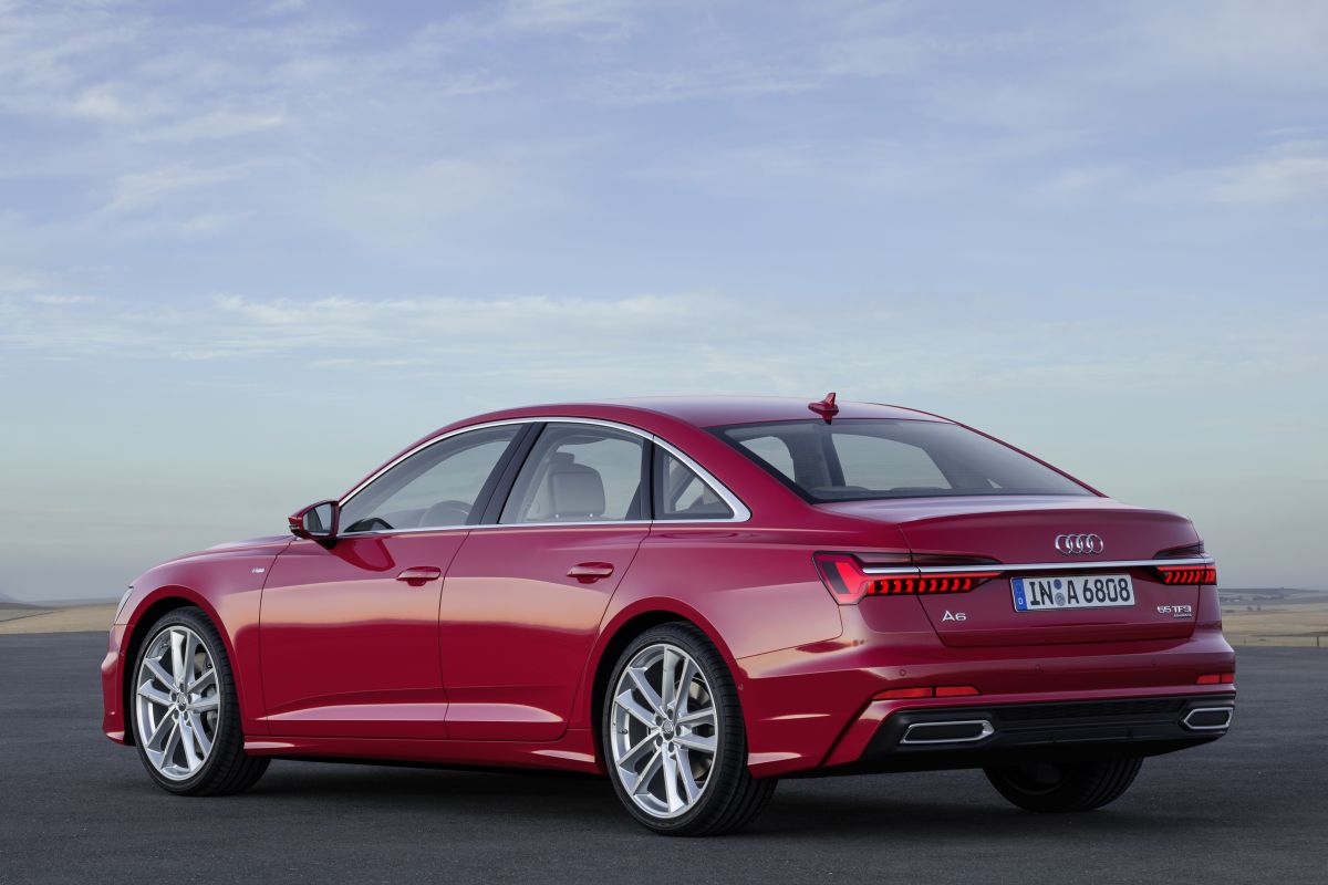 Audi A6 50 TDI Quattro foto galeri