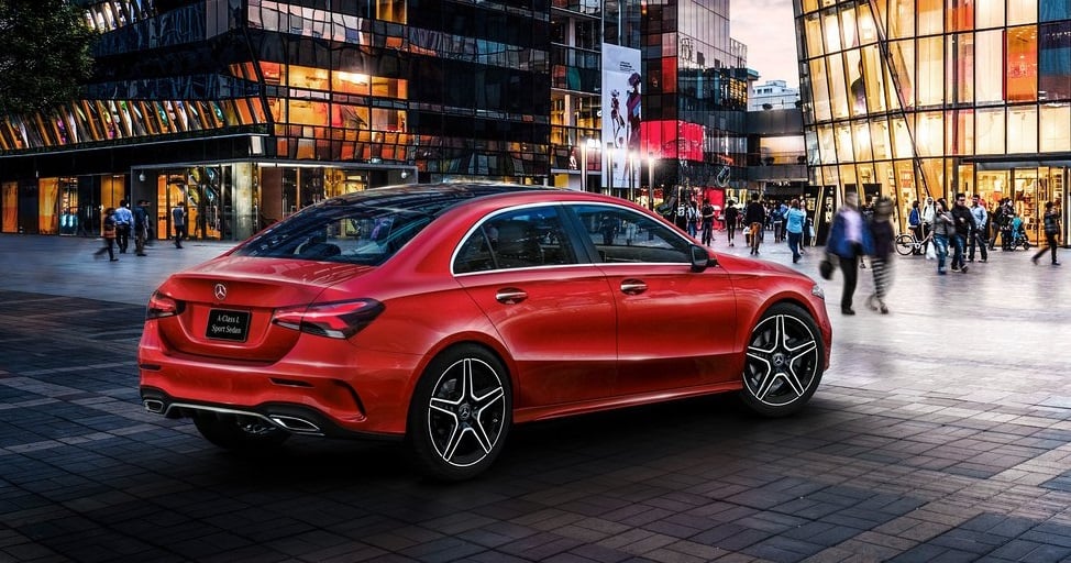 Mercedes A Serisi L Sedan arka gorunumu