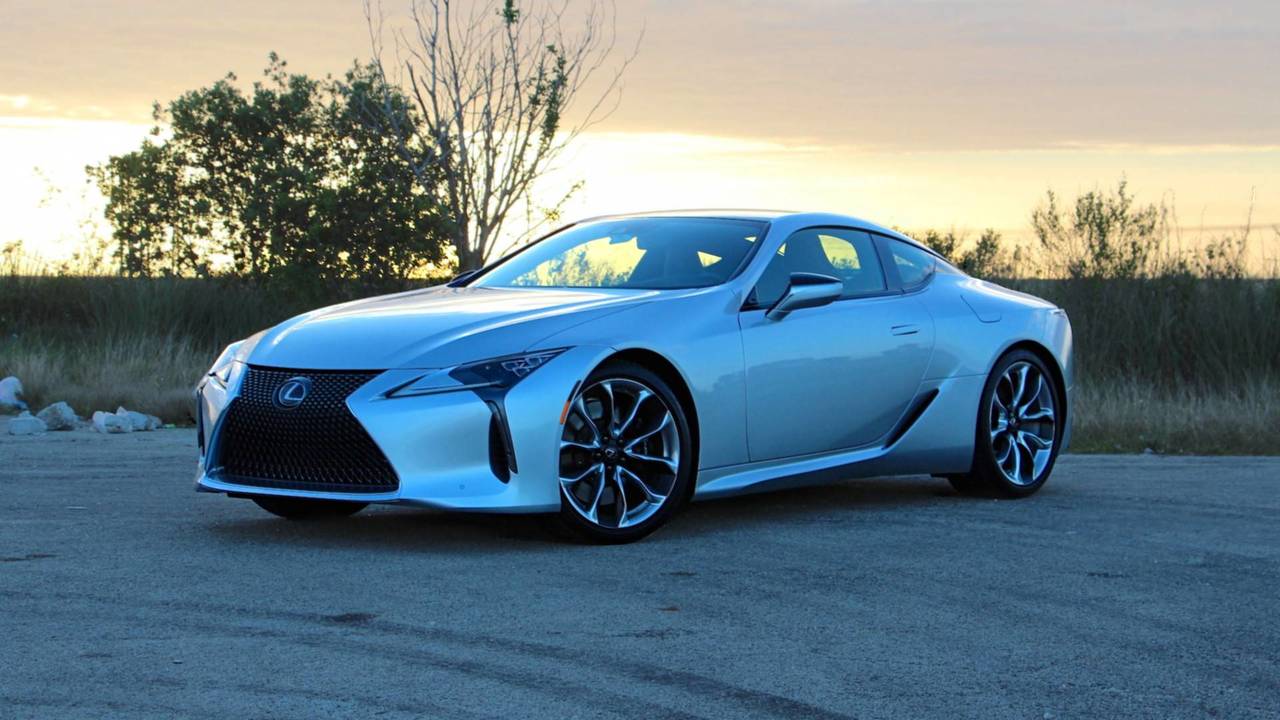 Lexus’un yeni F modelleri hibrid motorla gelebilir