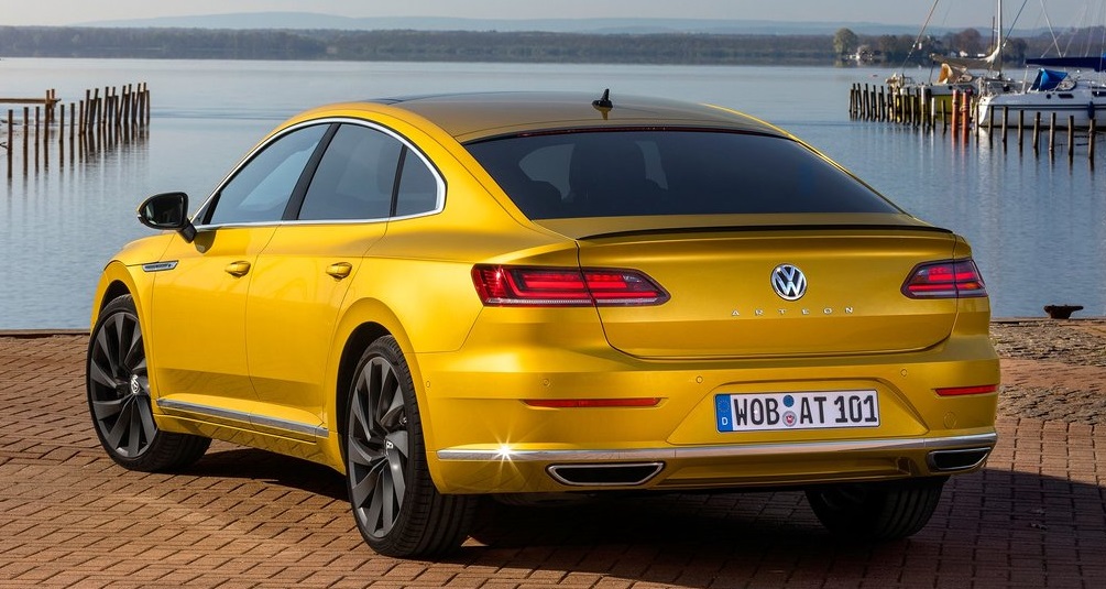 Volkswagen Arteon 1.5 TSI arka görünüm detayları