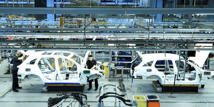 Daimler, İran’daki operasyonlarını durdurdu