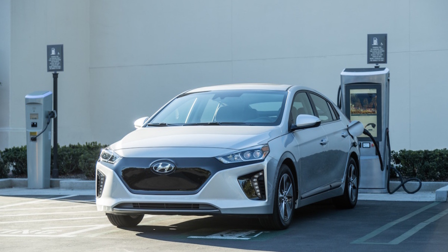 Hyundai, performans odaklı Ioniq Electric N için sinyal verdi