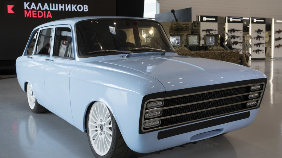 Kalashnikov’dan Tesla’ya rakip elektrikli otomobil konsepti!