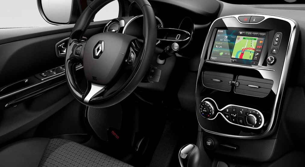 Renault Clio ST ön konsol detayları