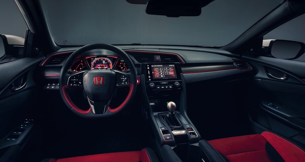 Honda Civic Type R ön konsol görünümü