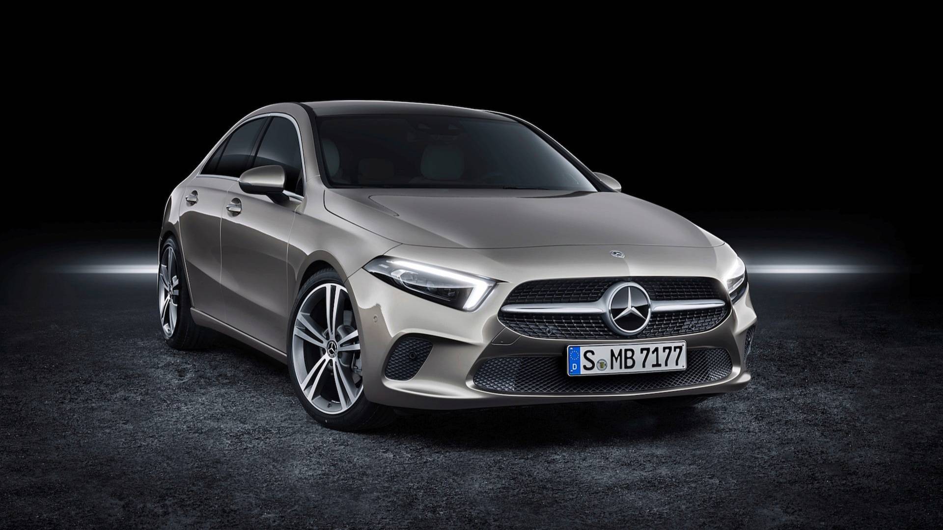 Mercedes A-Class sedan modelinin fiyatı belli oldu