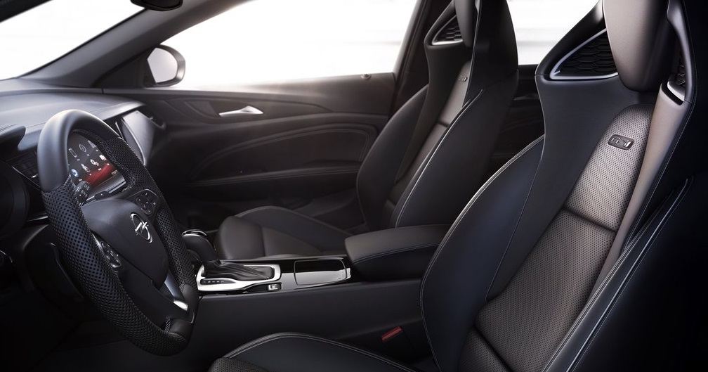 Opel Insignia GSi BiTurbo