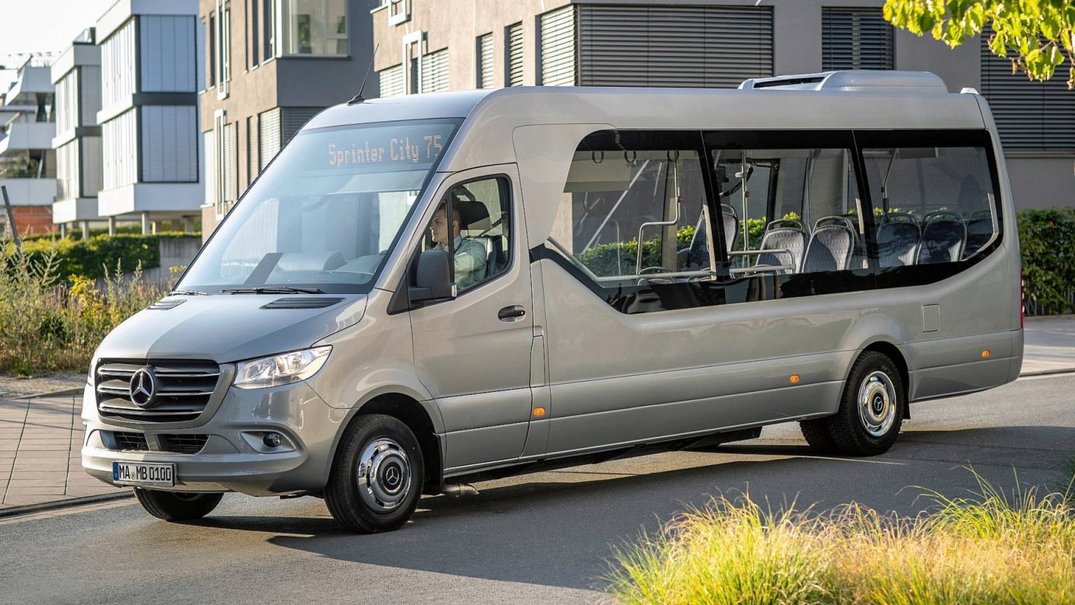 Yeni nesil Sprinter 20 farklı modelde satılacak