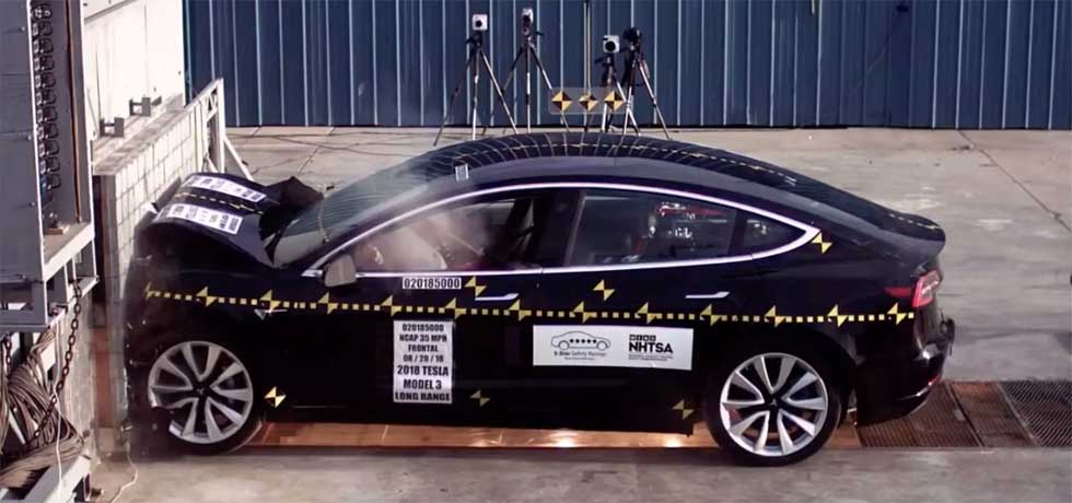 5 yıldızlı Tesla Model 3’ün çarpışma testi videosu yayınlandı
