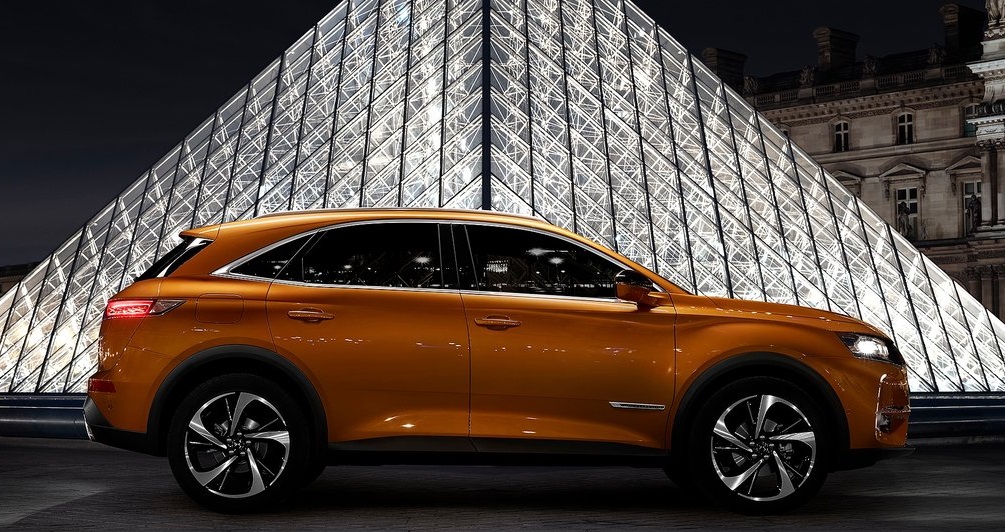 DS 7 Crossback 1.6 PureTech 225 Opera yan görünüm