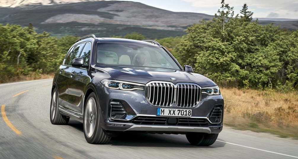 BMW X7 Arazinin Yeni Patronu BMW X7 ön görünümü