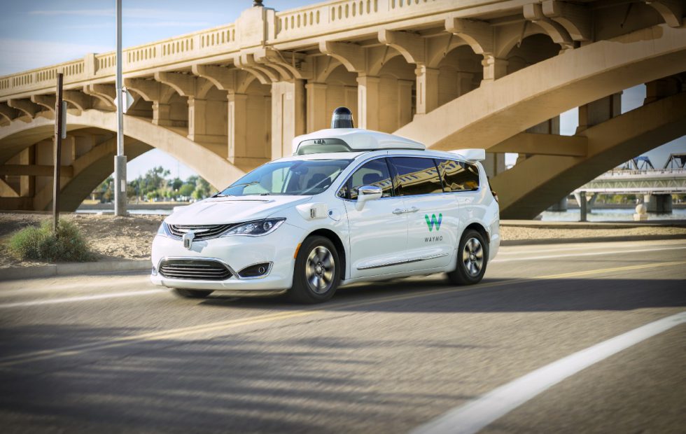 Sürücüsüz Waymo One araçları ABD’li yolculara hizmet vermeye başladı