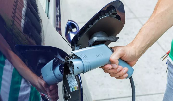 Volkswagen şarj istasyonu ağını ‘güvenlik endişesi’ nedeniyle kapattı