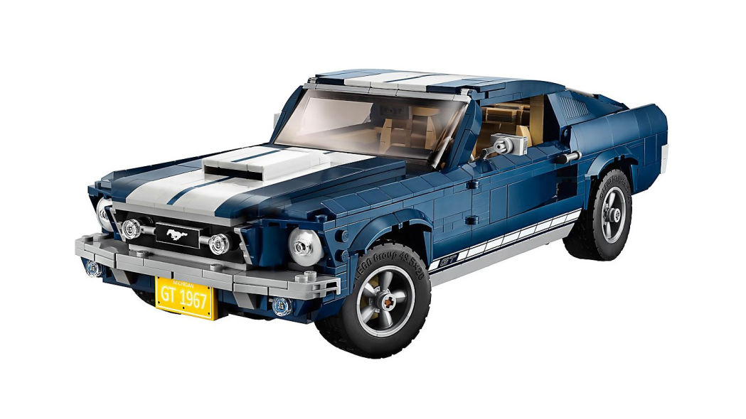 Lego, bin 471 parçadan oluşan 1967 Ford Mustang Fastback kitini çıkardı