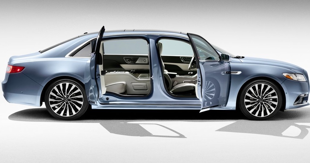 Lincoln Continental Coach Door Edition yan görünümü