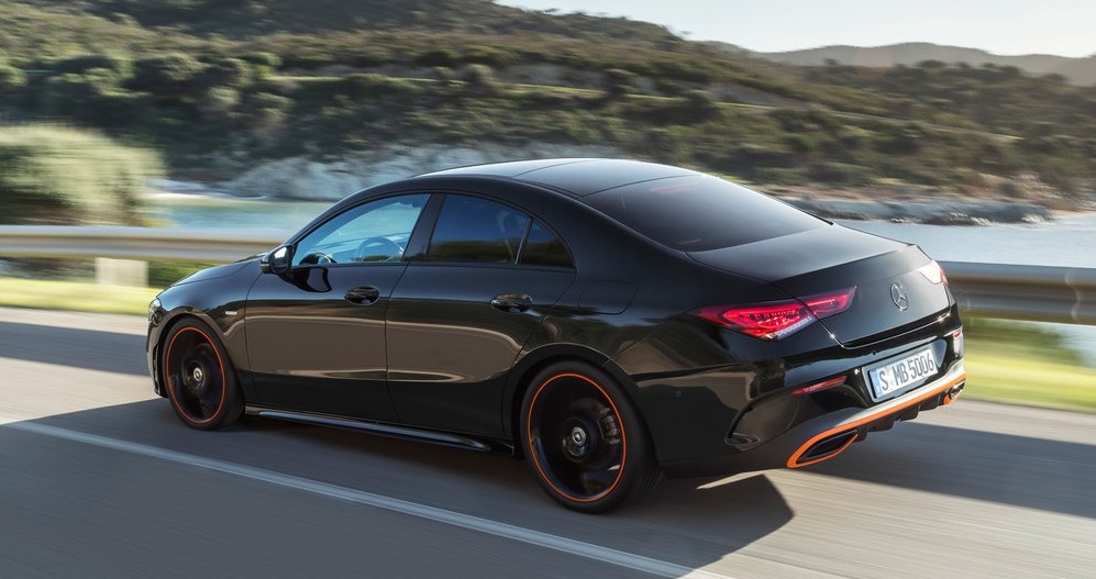 Mercedes CLA arka görünümü