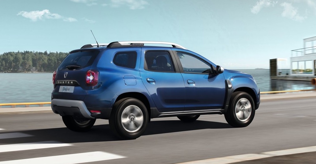Dacia Duster arka görünümü