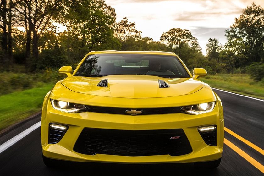Chevrolet Camaro Sesiyle Nefesleri Kesiyor! Camaro V8 görünümü