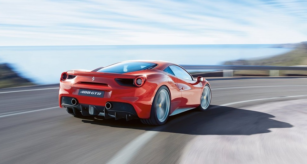 Ferrari 488 GTB arka görünümü