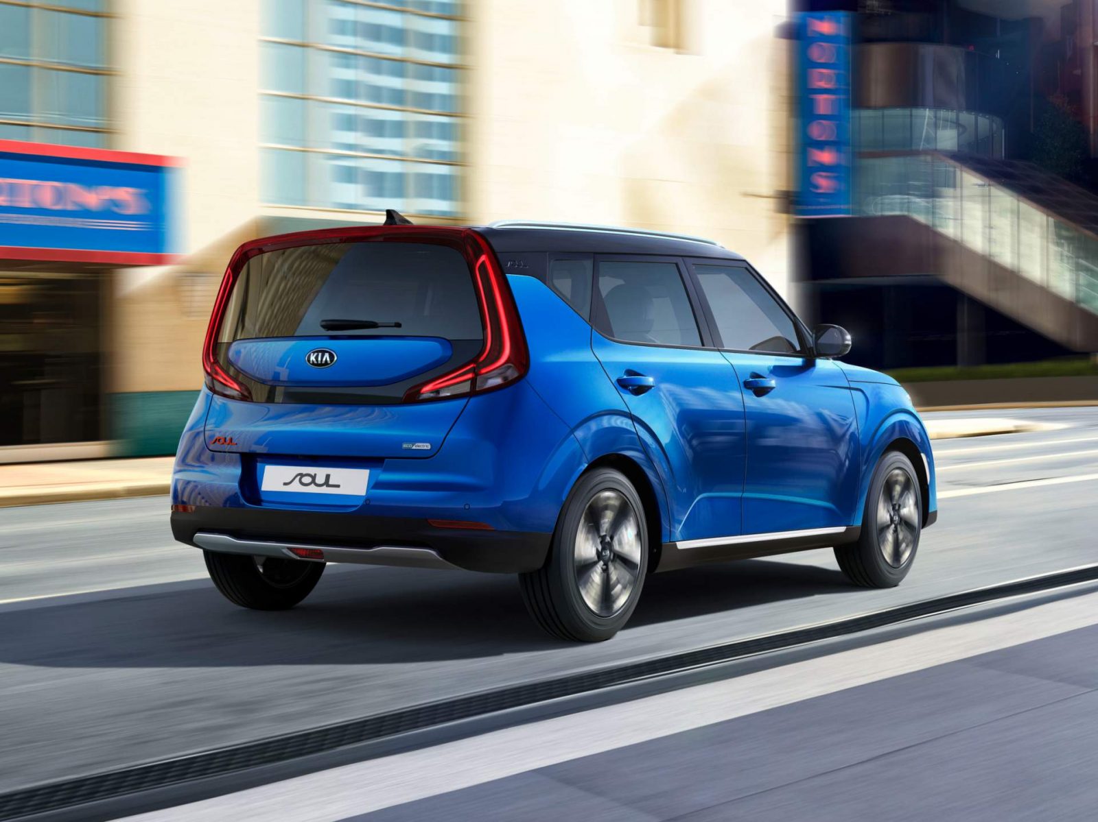 Yeni Kia e-Soul arka görünüm