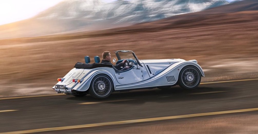 Morgan’ın Lüks Modeli Morgan Plus Six Morgan Plus Six görünümü
