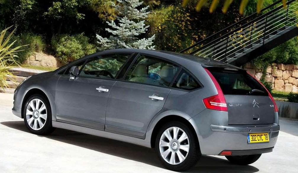 2006 Citroen C4 arka görünümü