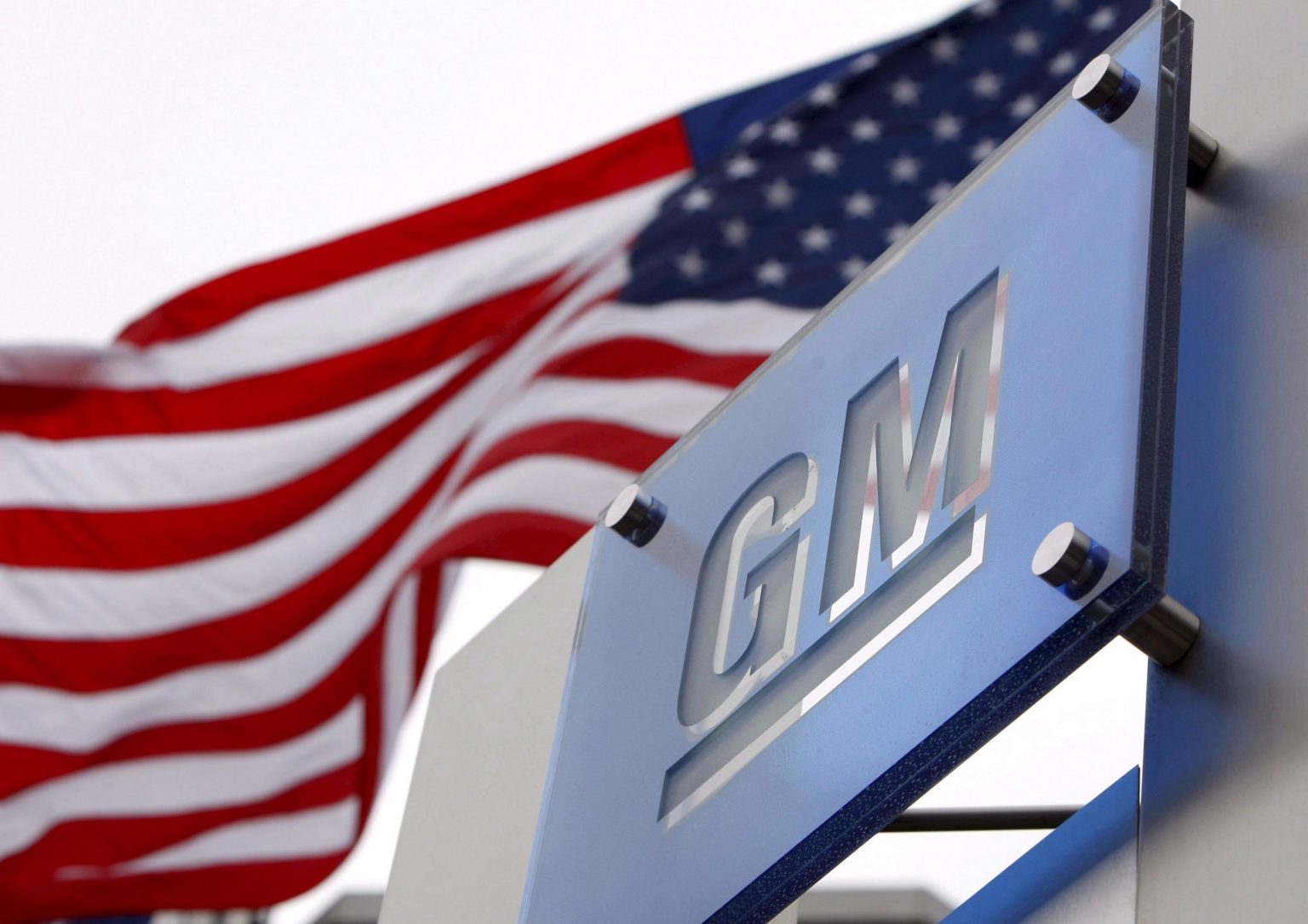 2023’e gelindiğinde GM’nin çoğu aracı telefonlar gibi güncelleme alacak