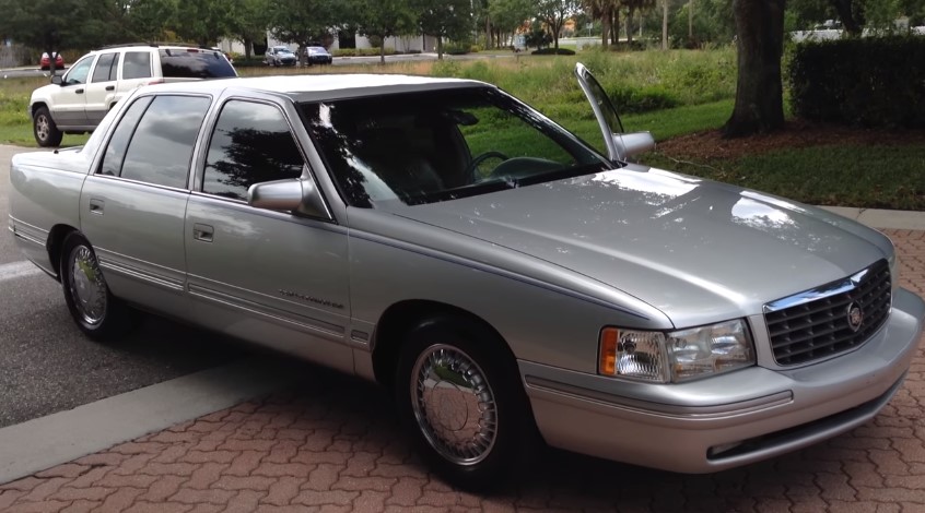 Cadillac DeVille1999 model