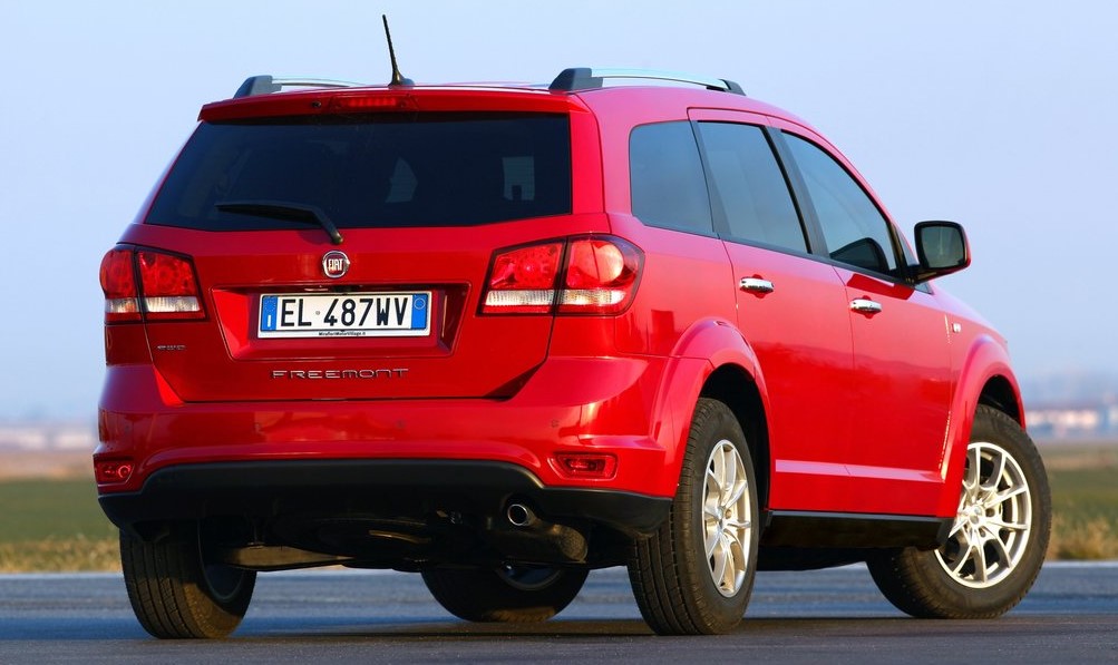 Fiat Freemont arka görünümü