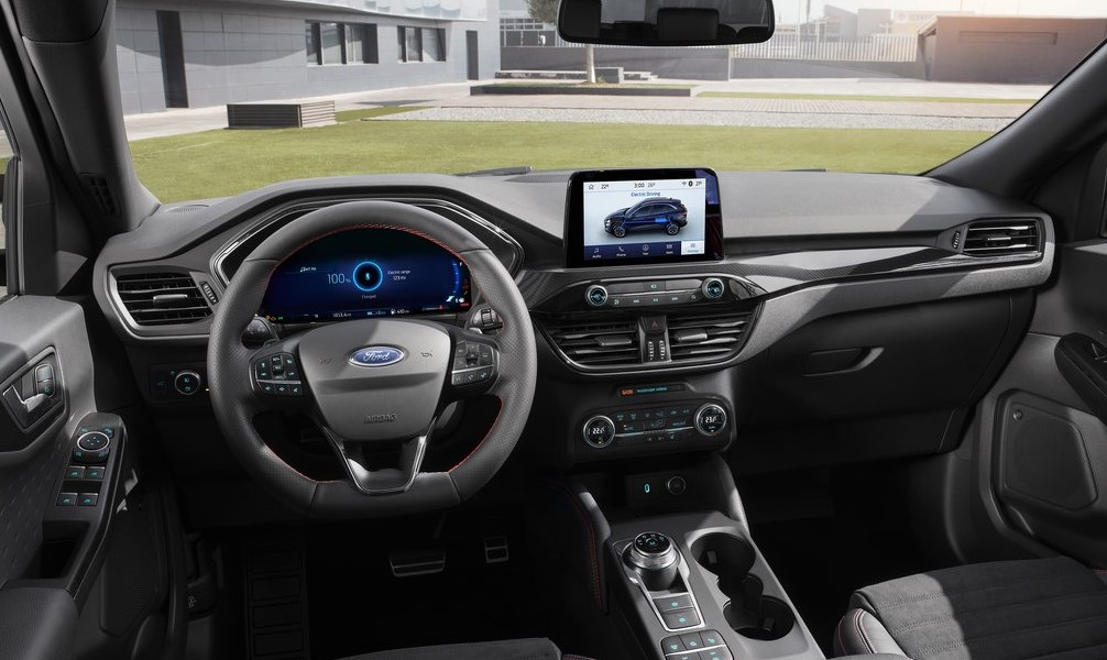 Ford Kuga ön konsol görünümü