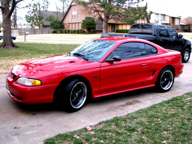 Ford Mustang 1996 GT foto
