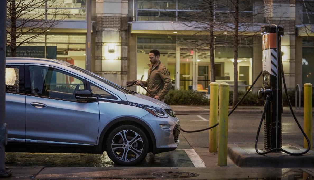 GM ve Bechtel’den Tesla’ya rakip şarj istasyonu girişimi