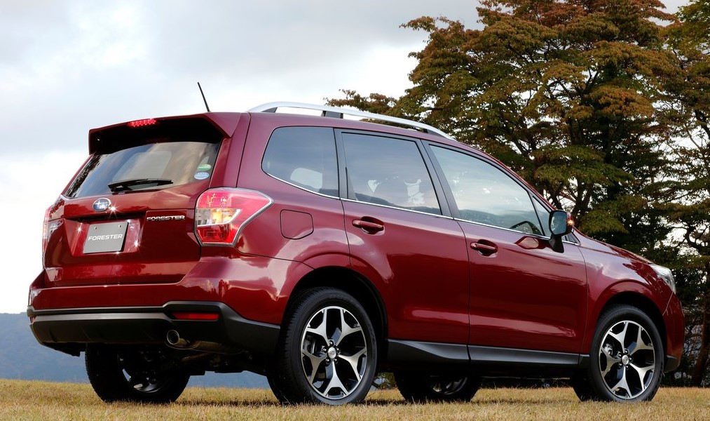 Subaru Forester arka görünümü