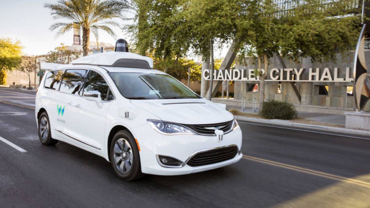 Waymo’nun sürücüsüz araçları Lyft’te çağrı kabul edecek