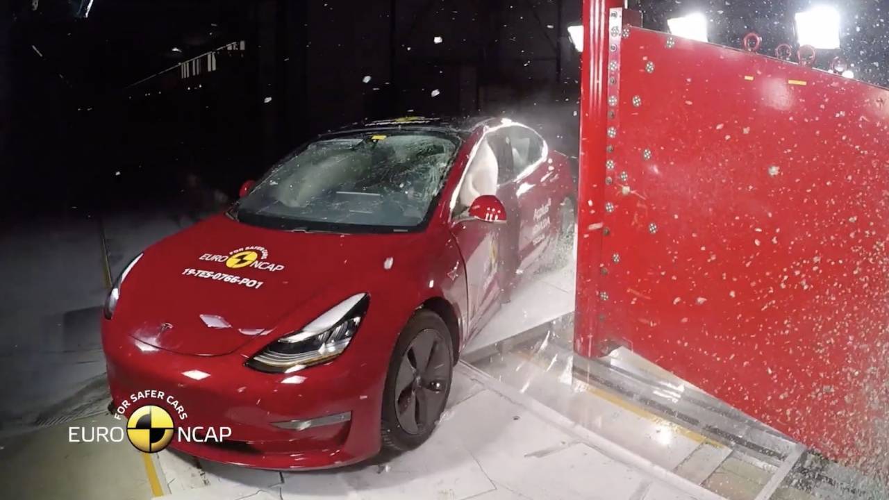 Euro NCAP’ten 5 yıldız alan Tesla Model 3’ün çarpışma testi videosu çıktı