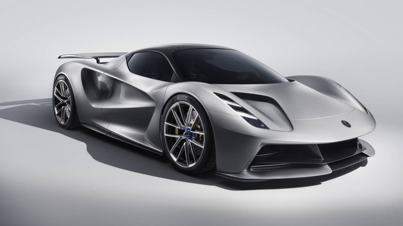 Lotus’un yeni elektrikli süper otomobili Evija 2.15 milyon dolara satılacak